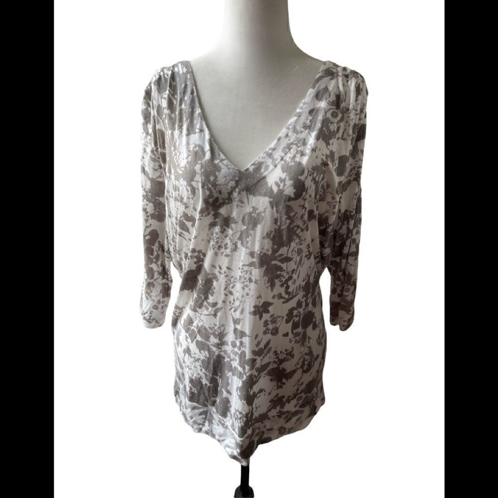 anthropologie Post stamp v-neck floral drop back tie 3/4 sleeve top Large